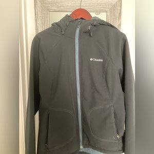 Columbia- black fleece lined hooded jacket